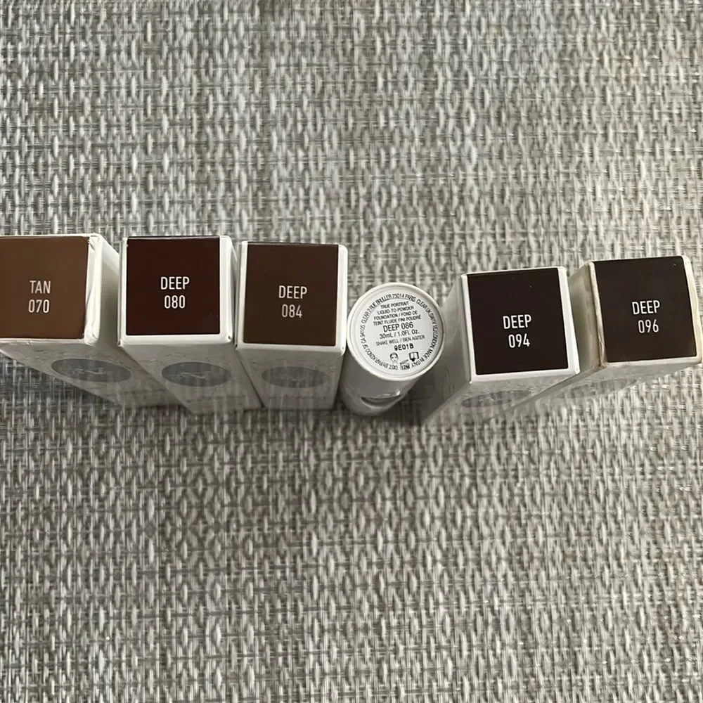 KatVonD True Portrait Liquid To Powder Foundation